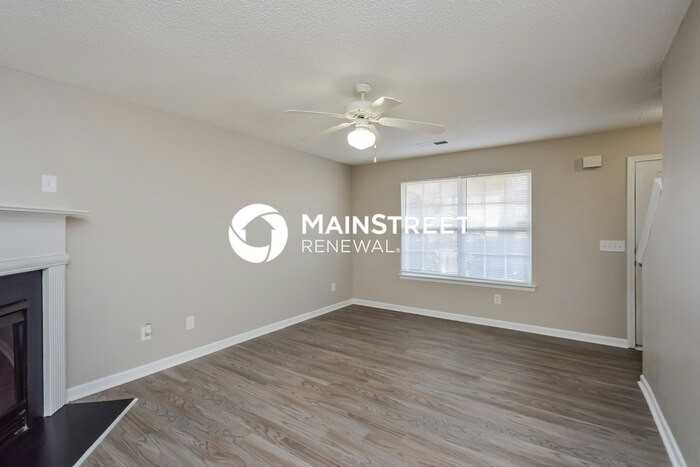 325 Coral Cir - Photo 2 of 17