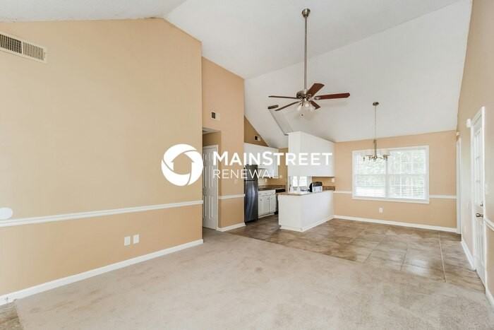 55 Jennifer Ln - Photo 2 of 17