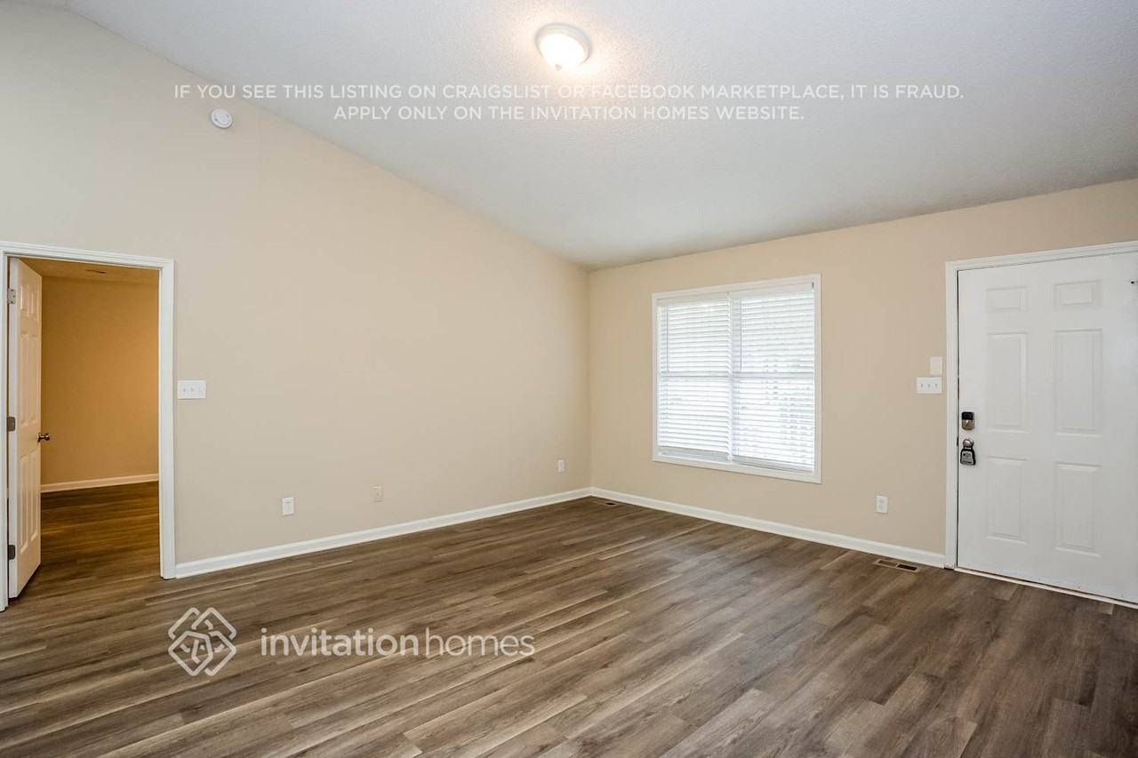 1631 Barbara Ann Cir - Photo 5 of 17