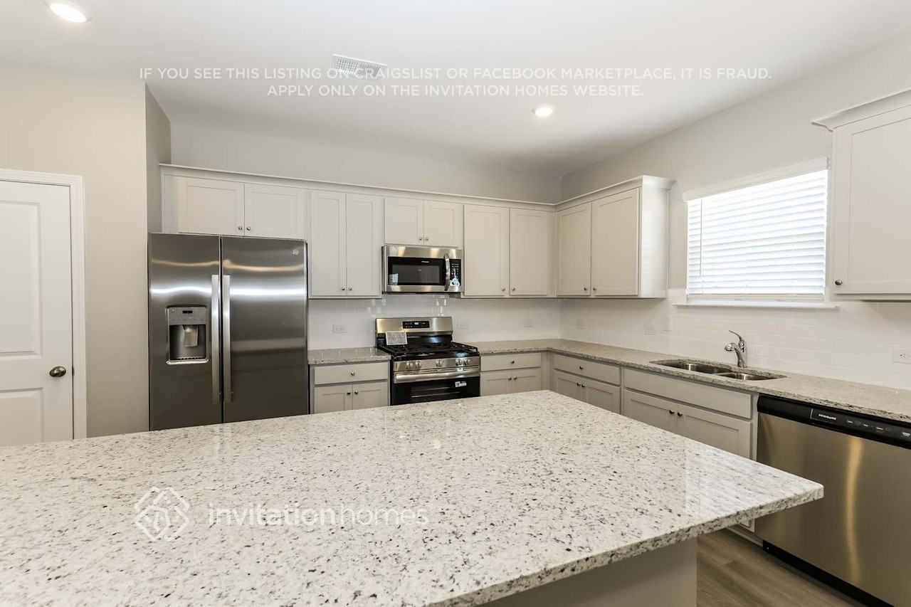 537 Almere Dr - Photo 6 of 18