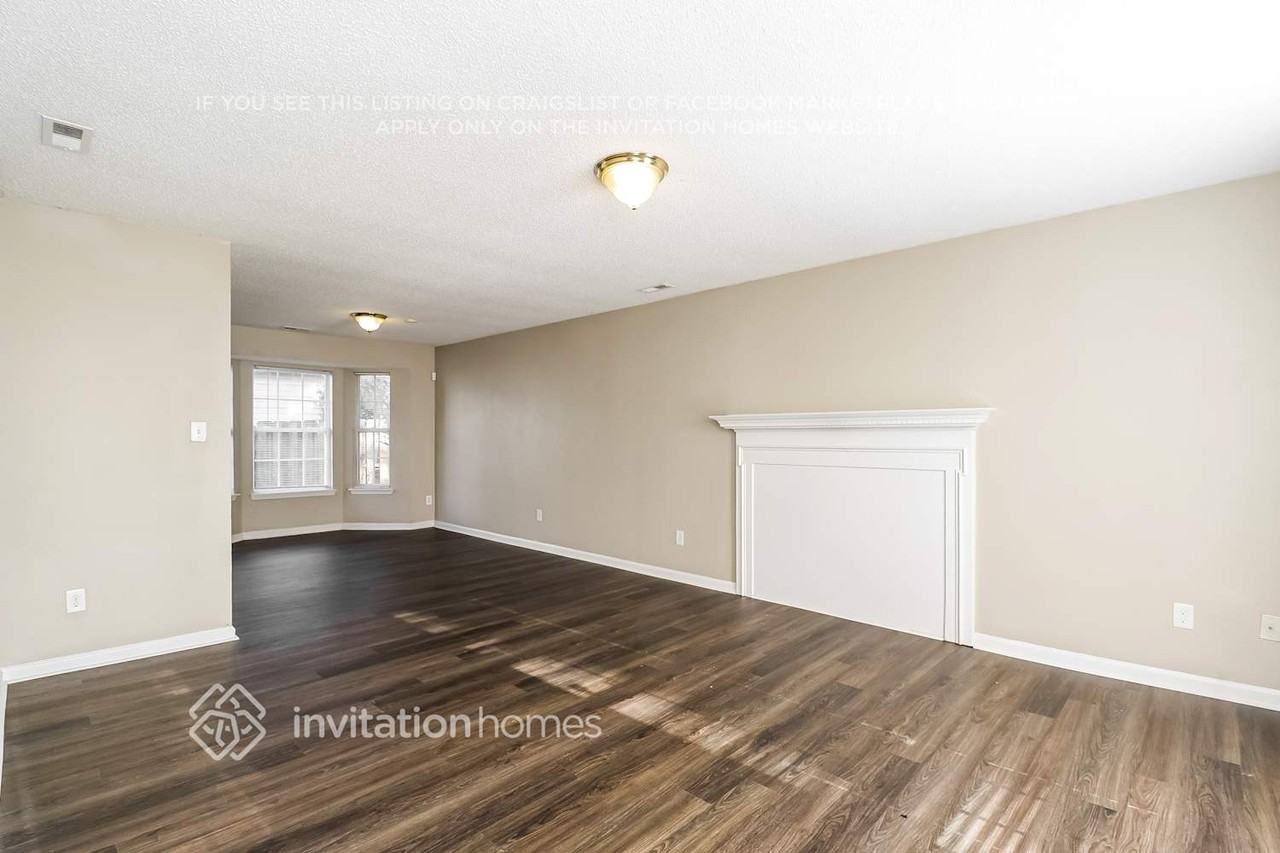 8410 Blue Aster Ln - Photo 5 of 18