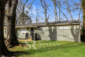 featured image of 620 Heather Ln