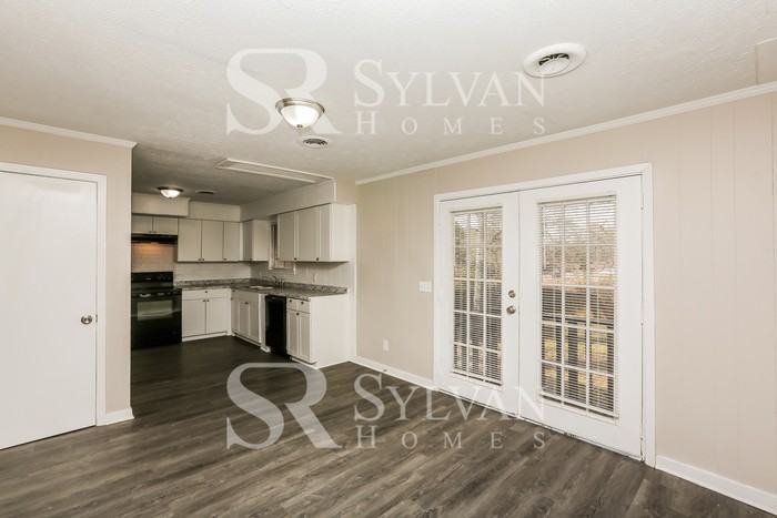 620 Heather Ln - Photo 7 of 16