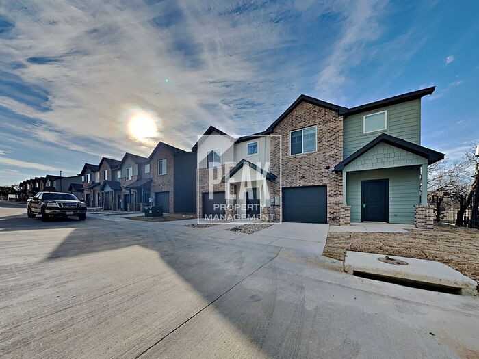 1801 Magnolia Ln - Photo 2 of 17