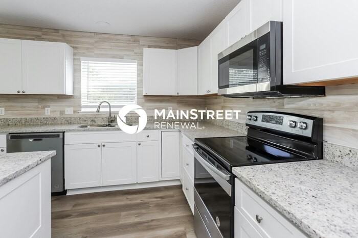 8097 Settlers Creek Cir - Photo 5 of 15