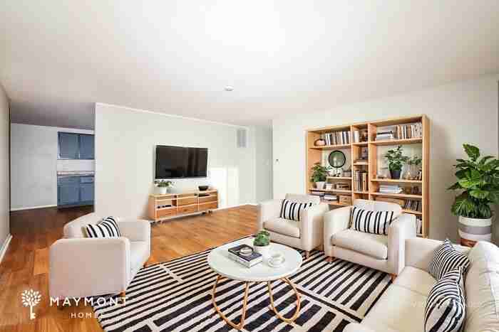 725 Albert St - Photo 6 of 15