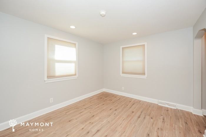 1034 5th St - Photo 7 of 14