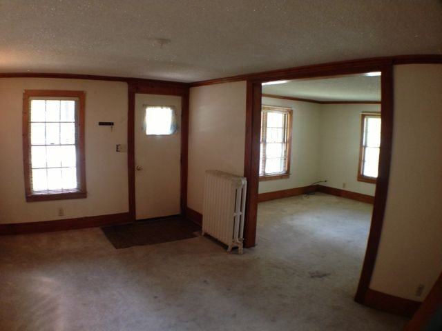 313 E 3rd St #1 - Photo 4 of 9