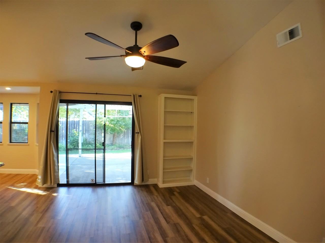 3008 California Park Dr #1 - Photo 4 of 18