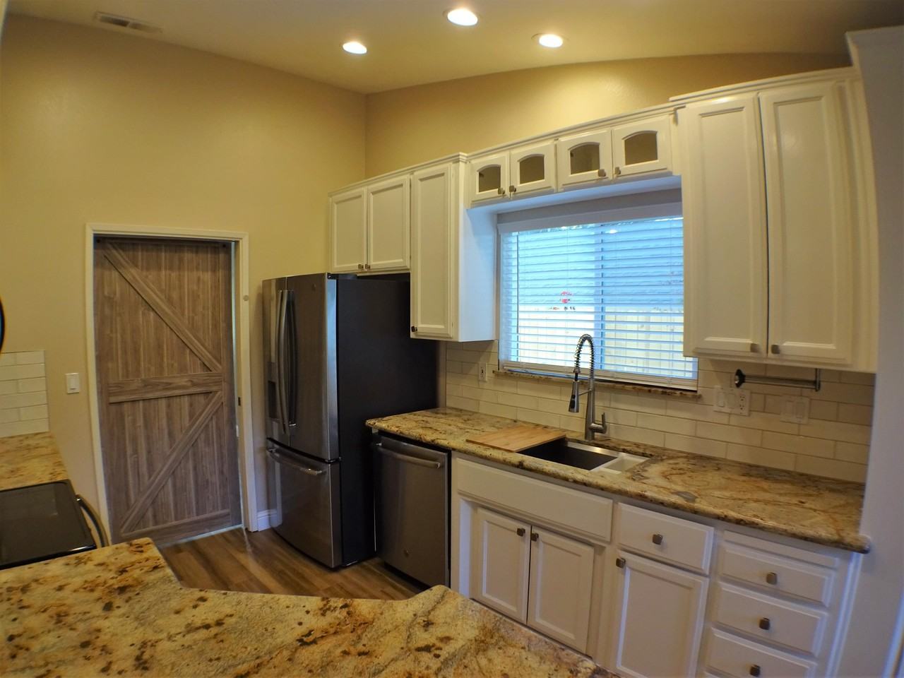 3008 California Park Dr #1 - Photo 7 of 18