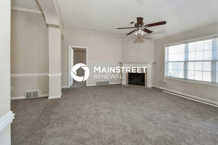 9254 Tamhaven Dr - Photo 5 of 19