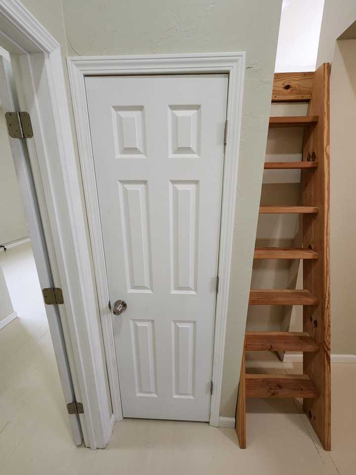 208 E MAINApt #1 - Photo 5 of 15