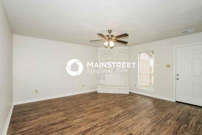 5530 Oak Branch Cir N - Photo 4 of 19