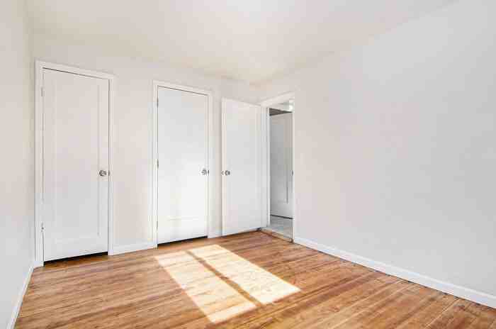 105 S Kendall St - Photo 7 of 12