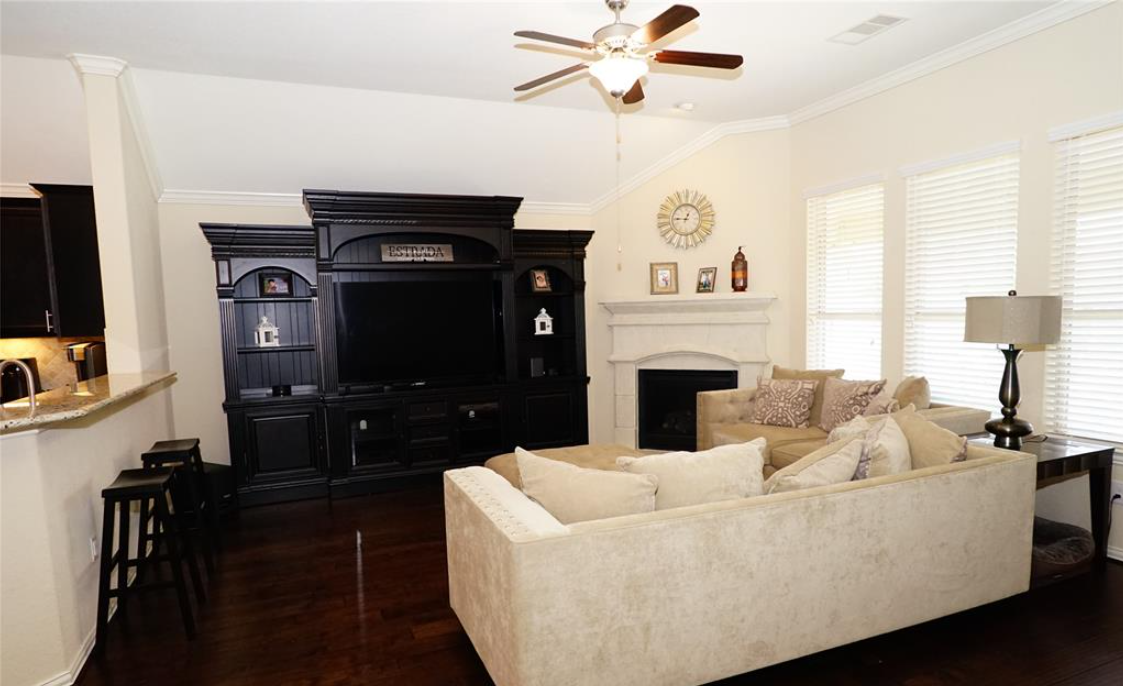 18118 Tucson Bend Dr - Photo 3 of 5