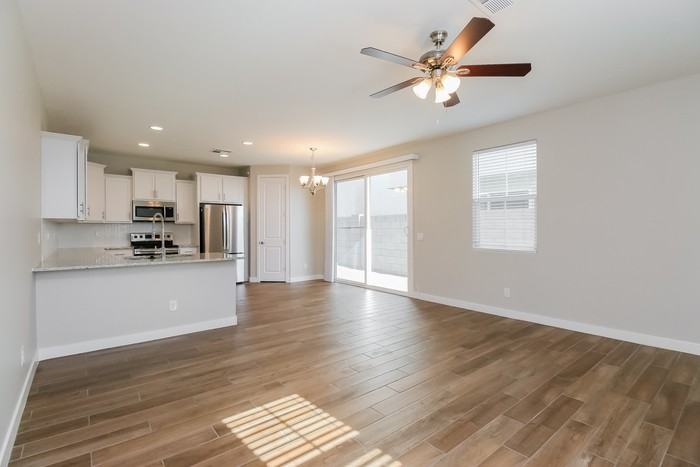 5553 S Dillon - Photo 6 of 15