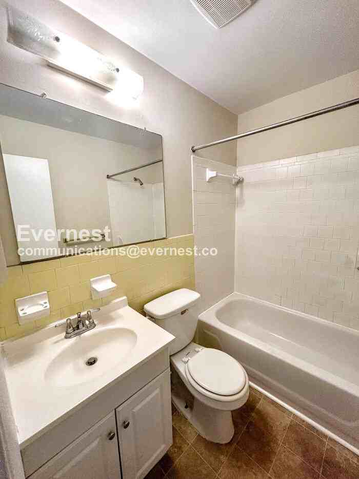 1403 Calander Ct - Photo 5 of 12