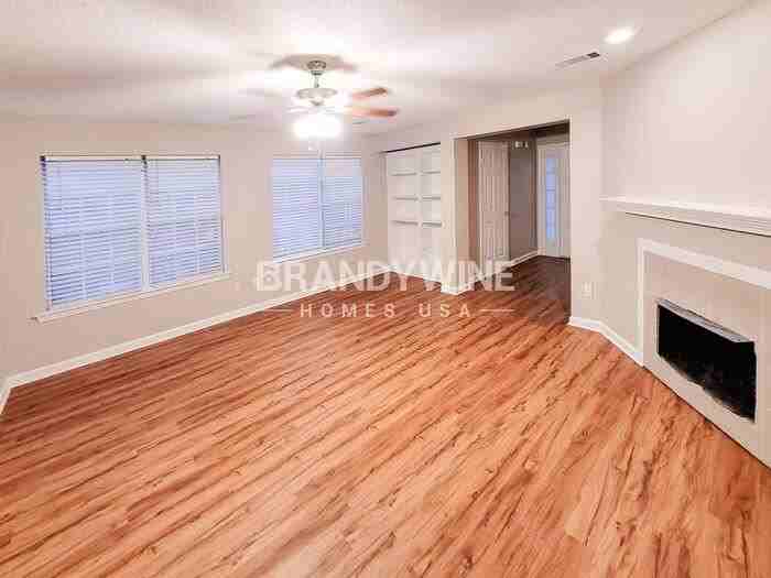 3962 Sunset Lake Cv - Photo 4 of 25