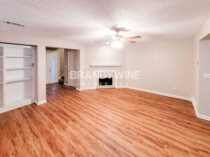 3962 Sunset Lake Cv - Photo 5 of 25