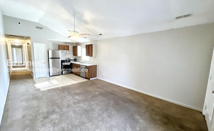 2614 N Orchard Knob Ave - Photo 2 of 15