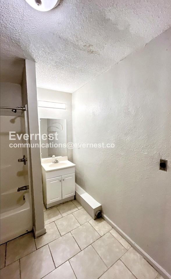 2614 N Orchard Knob Ave - Photo 5 of 15