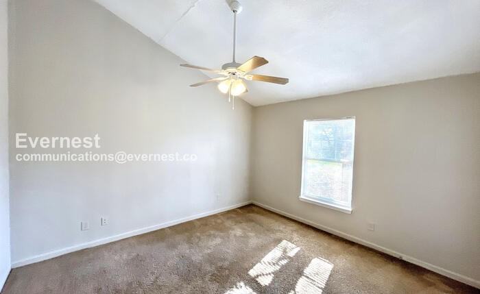 2614 N Orchard Knob Ave - Photo 7 of 15