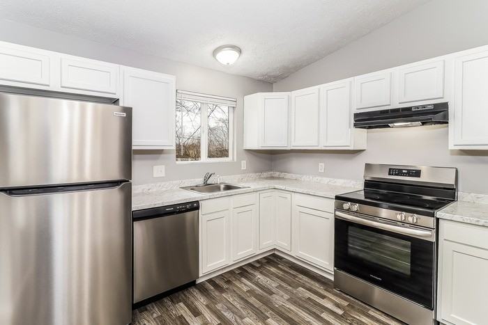 959 Smiley Ave - Photo 6 of 11