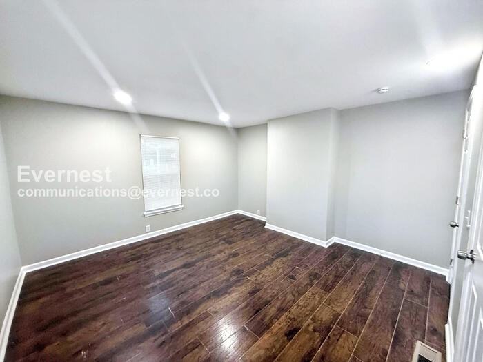 8234 4th Ave S - Photo 2 of 19