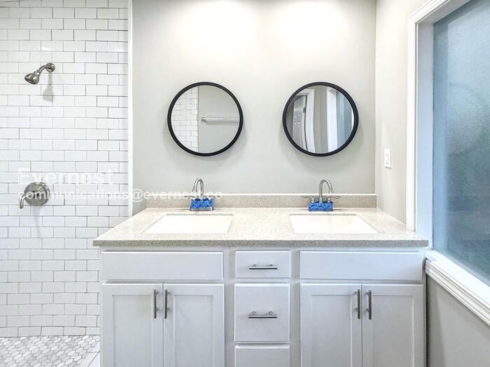 8234 4th Ave S - Photo 5 of 19