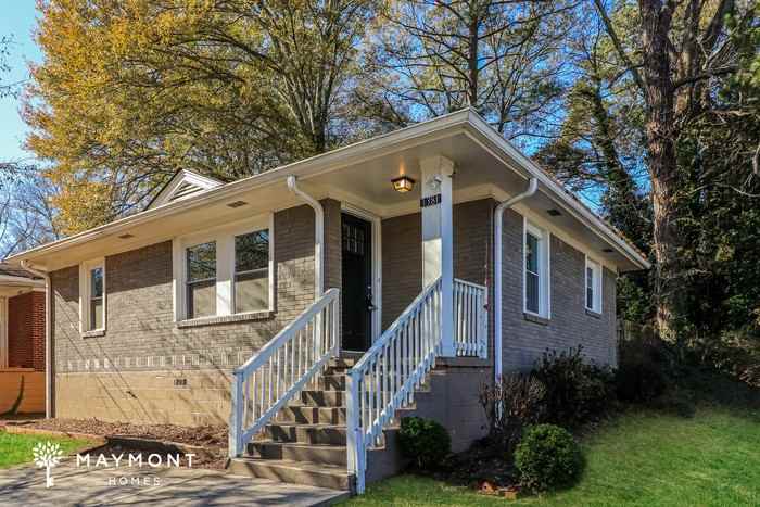 1381 Benteen Way Se - Photo 4 of 12