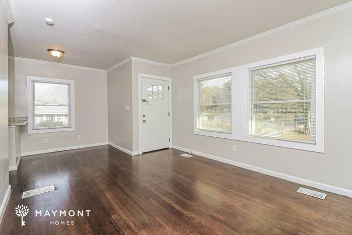 1381 Benteen Way Se - Photo 6 of 12