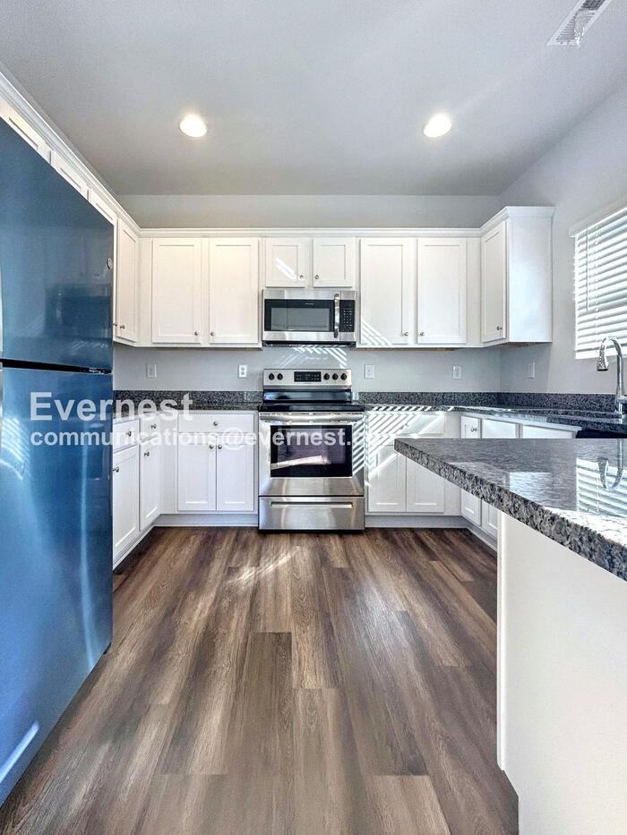 137 S Morvue Loop - Photo 3 of 22