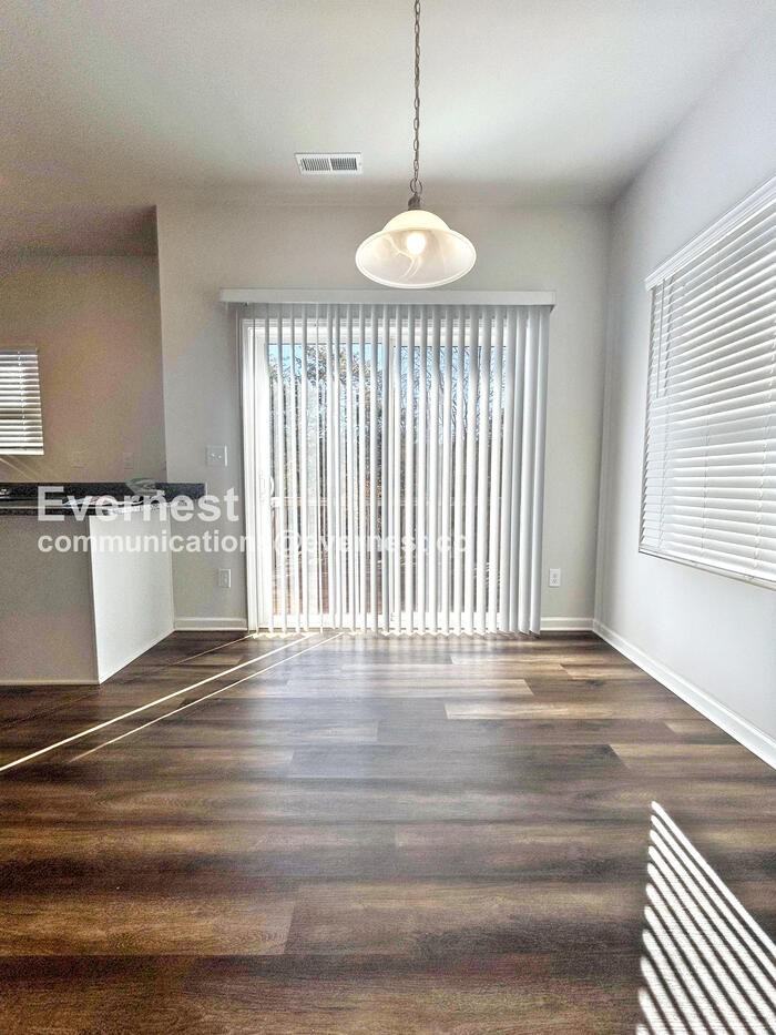 137 S Morvue Loop - Photo 4 of 22