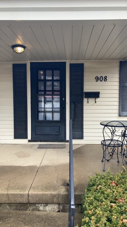 908 Watervliet Ave - Photo 2 of 29