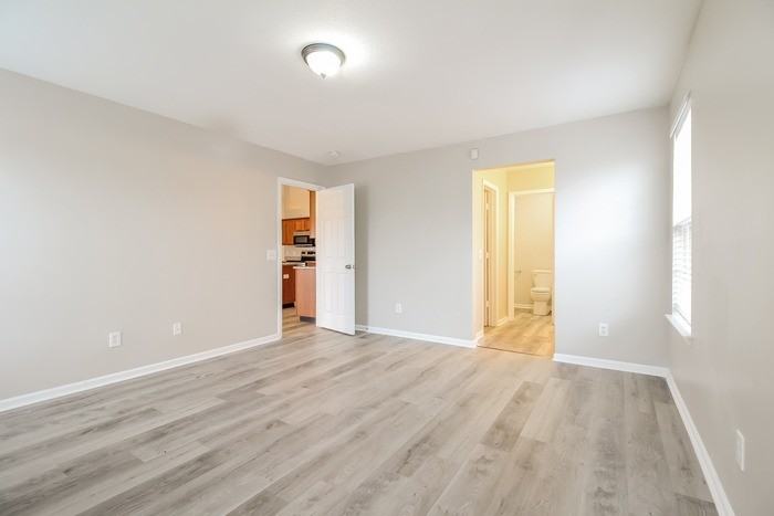 200 Crescent Creek Ct - Photo 6 of 11