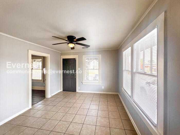 114 W 18th St - Photo 5 of 18