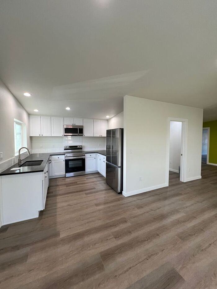 5831 Se Foster Rd - Photo 2 of 30