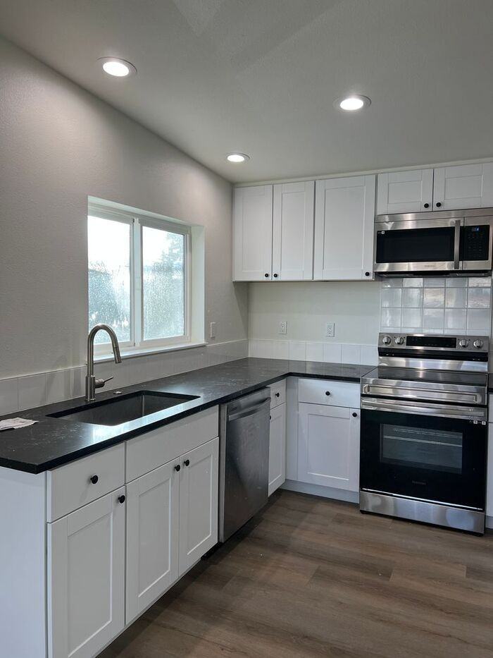 5831 Se Foster Rd - Photo 4 of 30