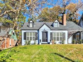 featured image of 1174 Ridgecrest Ln Se