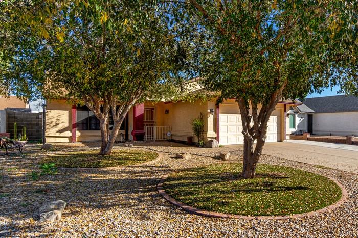 21057 N 34th Dr - Photo 6 of 35