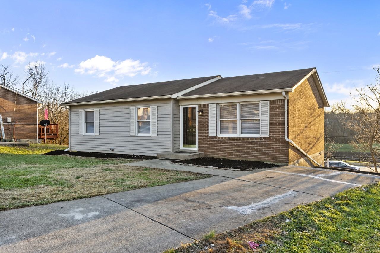 608 Mccurdy Ct #1 - Photo 3 of 28