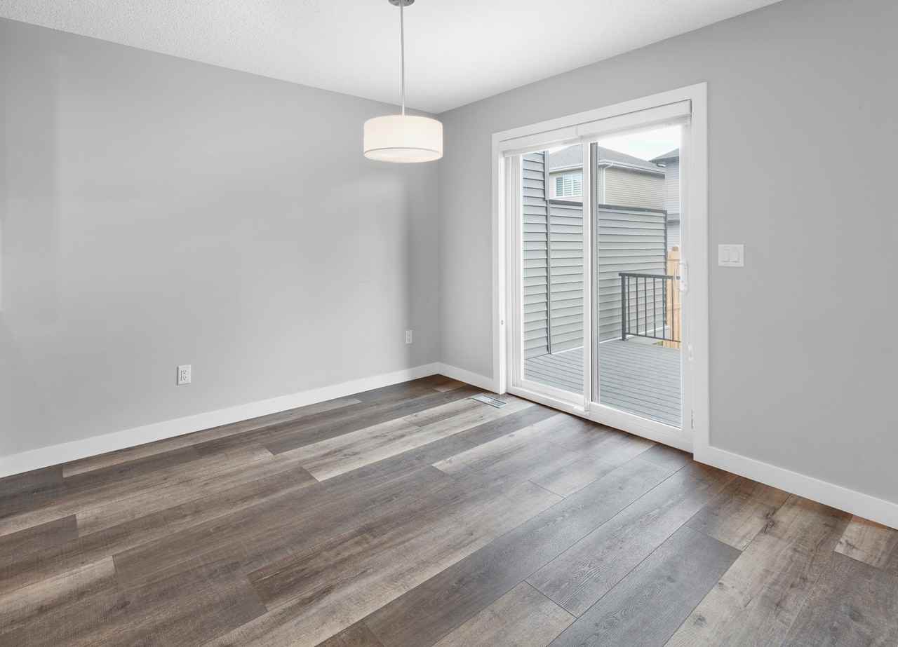 1376 Erker Cres Nw #MAIN - Photo 4 of 31