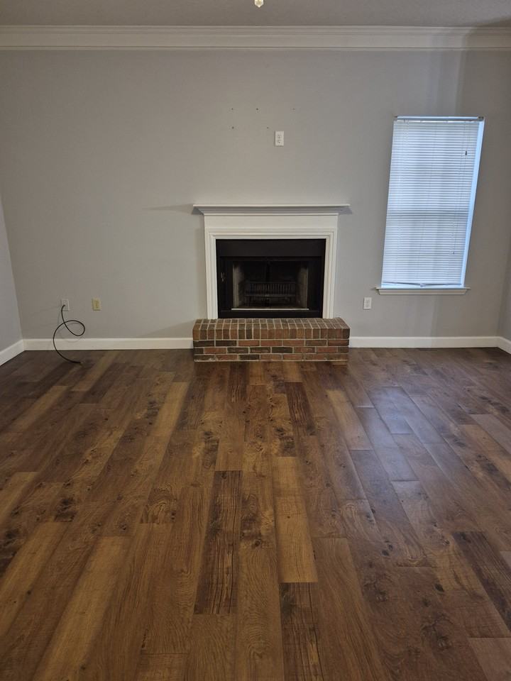 1921 Gornto Rd #19 - Photo 4 of 18