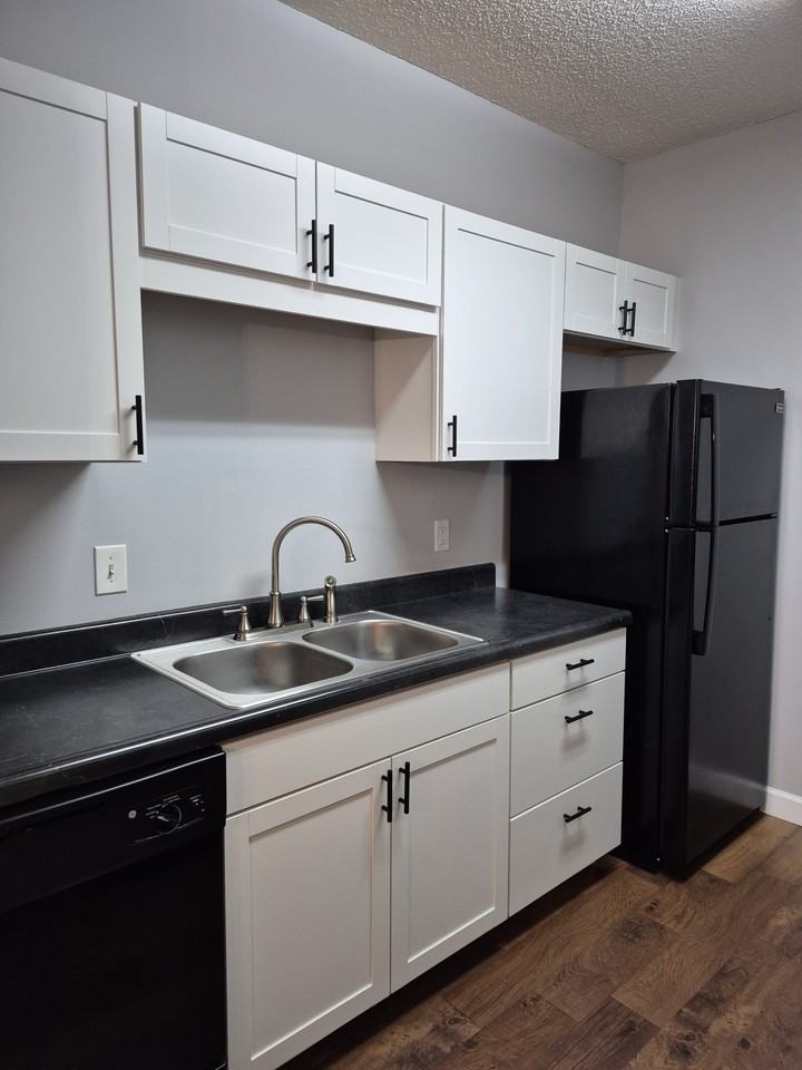 1921 Gornto Rd #19 - Photo 6 of 18