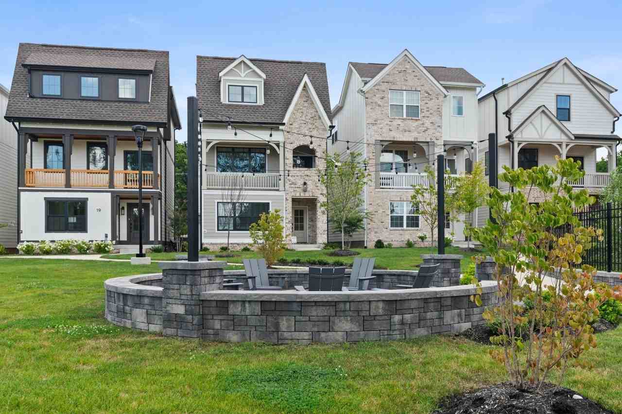 504 Edwin St #1 - Photo 2 of 9