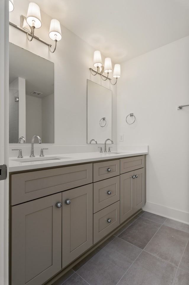 504 Edwin St #1 - Photo 5 of 9