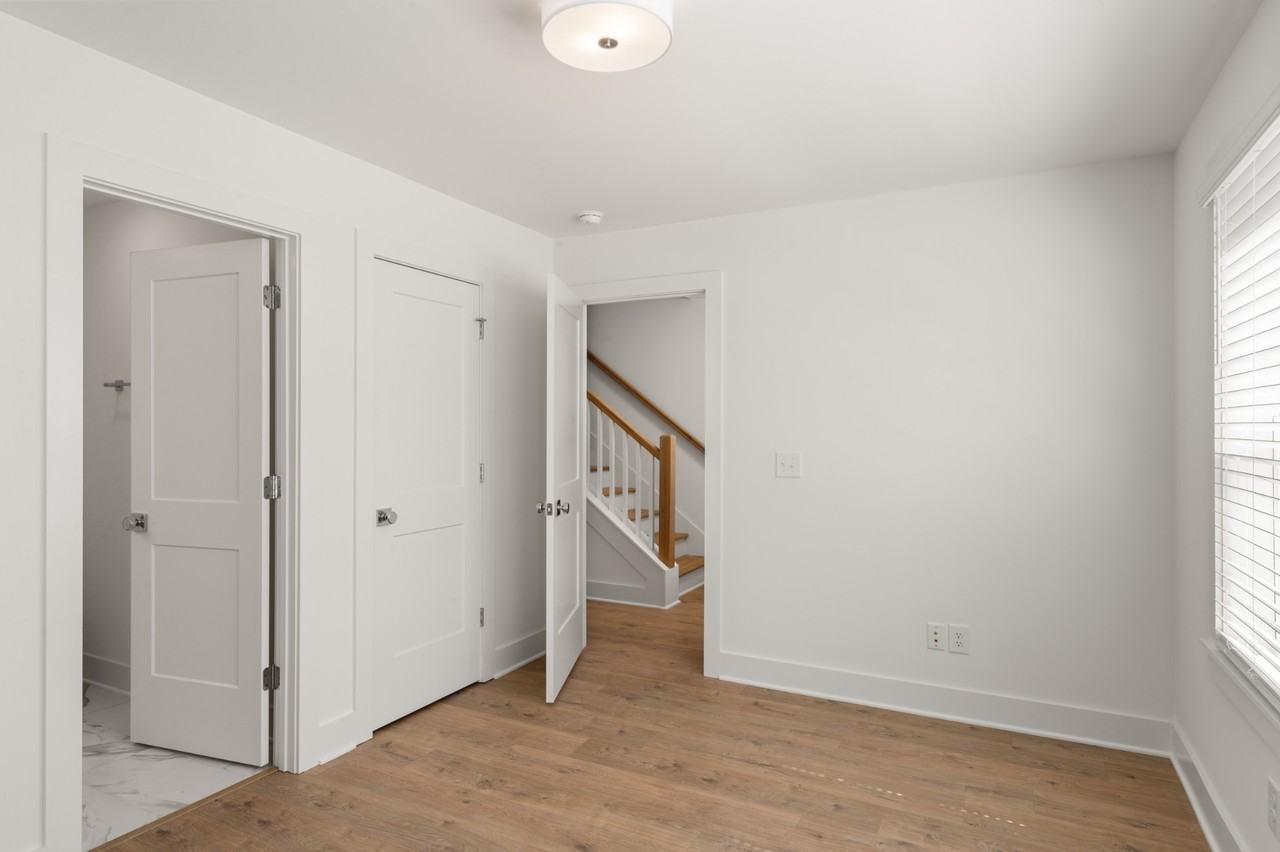 504 Edwin St #1 - Photo 7 of 9