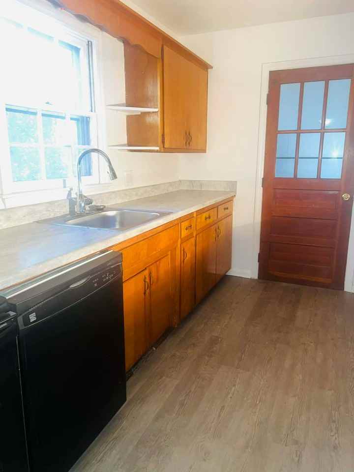 117 Riverside Dr #NA - Photo 5 of 12