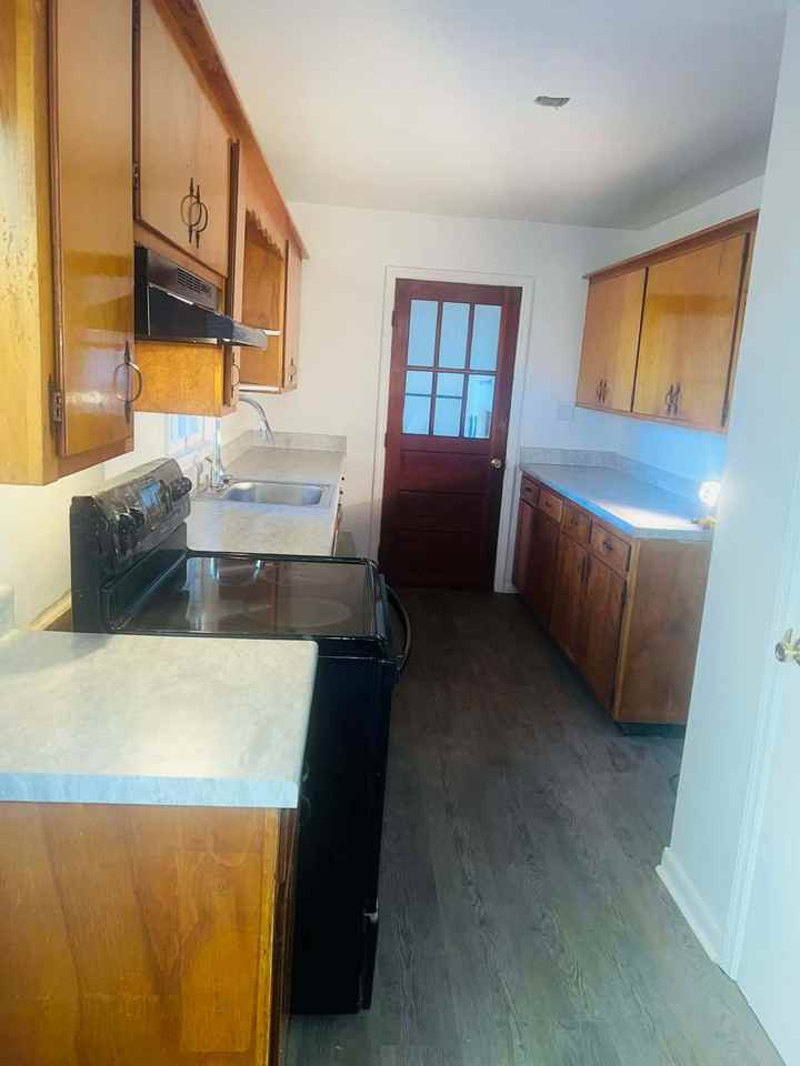 117 Riverside Dr #NA - Photo 6 of 12