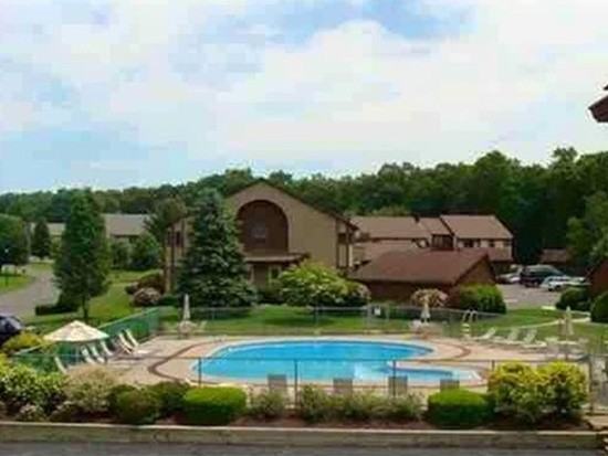 163 Pine Grove Dr #163 - Photo 2 of 14